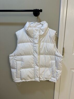 lululemon athletica Wunder Puff 600-down-fill Cream White Puffer Vest